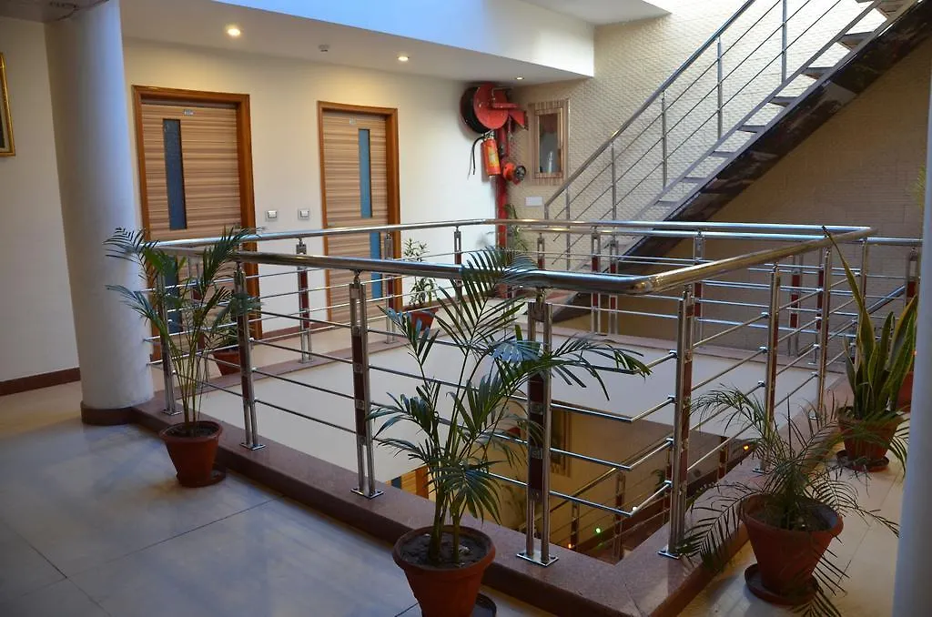 Hotel Citi Heights Chandigarh