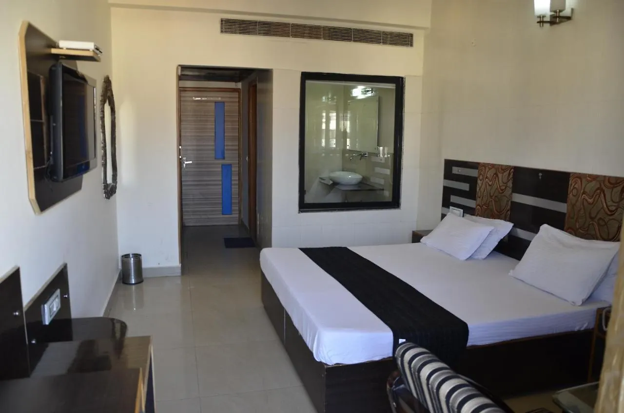 Hotel Citi Heights Chandigarh